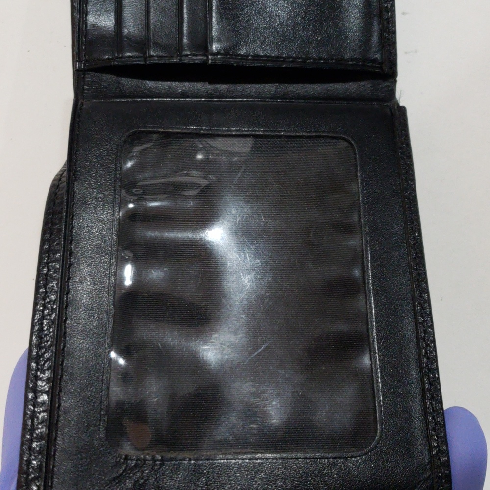 Triomphe de France Black Leather Men Wallet with Gold tone Accent - 4.5" x 3.5" - Picture 12 of 13